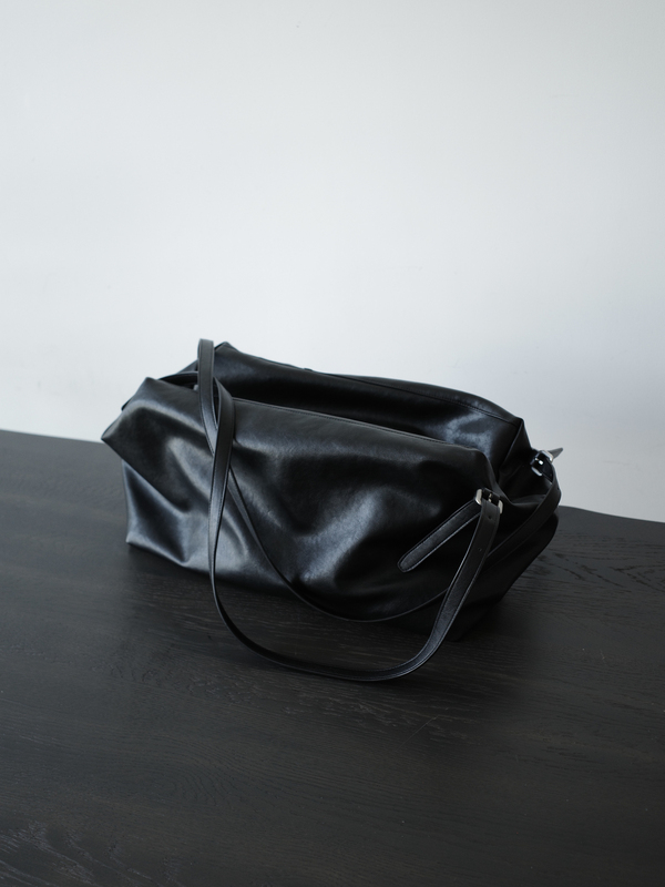 Variate 24Aw Large-Capacity Adjustable Double Shoulder Strap Soft Leather Crossbody Bag Shoulder Bag Variate 24Aw Large-Capacity Adjustable Double Shoulder Strap Soft Leather Crossbody Bag Shoulder Bag