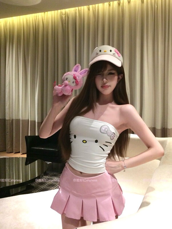 You'Re so Red in the Face, Shy-Energetic Kt-Iron-On Rhinestone Print Spoof Kitty Cute Tube Top Patent Leather Short Skirt You'Re so Red in the Face, Shy-Energetic Kt-Iron-On Rhinestone Print Spoof Kitty Cute Tube Top Patent Leather Short Skirt