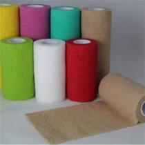 Disposable elastic self-adhesive bandage horse leggings horse leggings to protect horse legs. Each roll is 10 cm wide and 4 5 meters long.