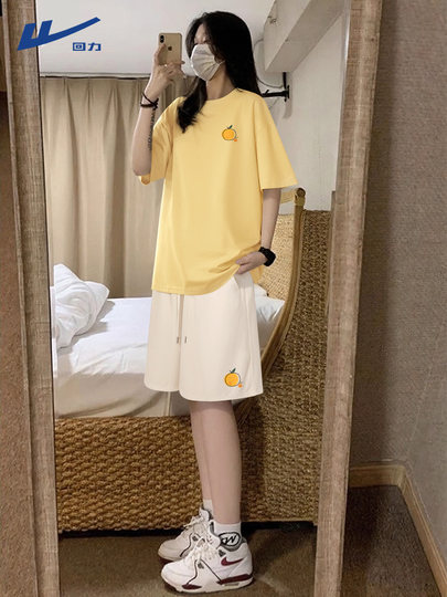 Спортивный костюм для женщин с эффектом пуш-ап, новый летний стиль, повседневные шорты с коротким рукавом, для старшеклассниц, суперпопулярный летний наряд 2025 года, полный комплект Y