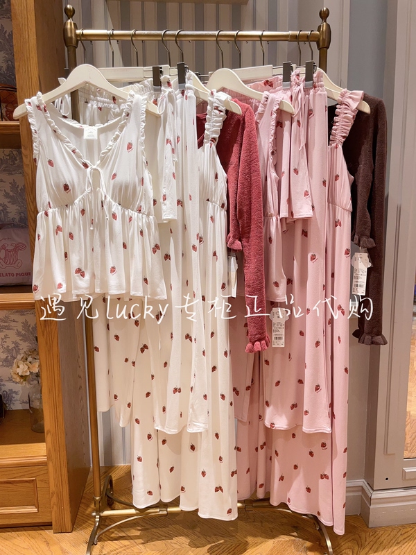 Gelato Pique Domestic Direct Delivery Strawberry Loungewear Pajama Set Top/Long Pants/Shorts/Nightgown Gelato Pique Domestic Direct Delivery Strawberry Loungewear Pajama Set Top/Long Pants/Shorts/Nightgown