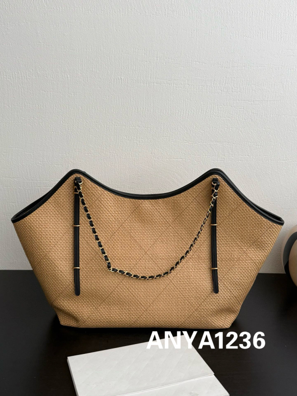 Triangle C/26C New Raffia Woven Tote Bag Large Capacity Shoulder Bag Straw Shopping Bag Women's Bag