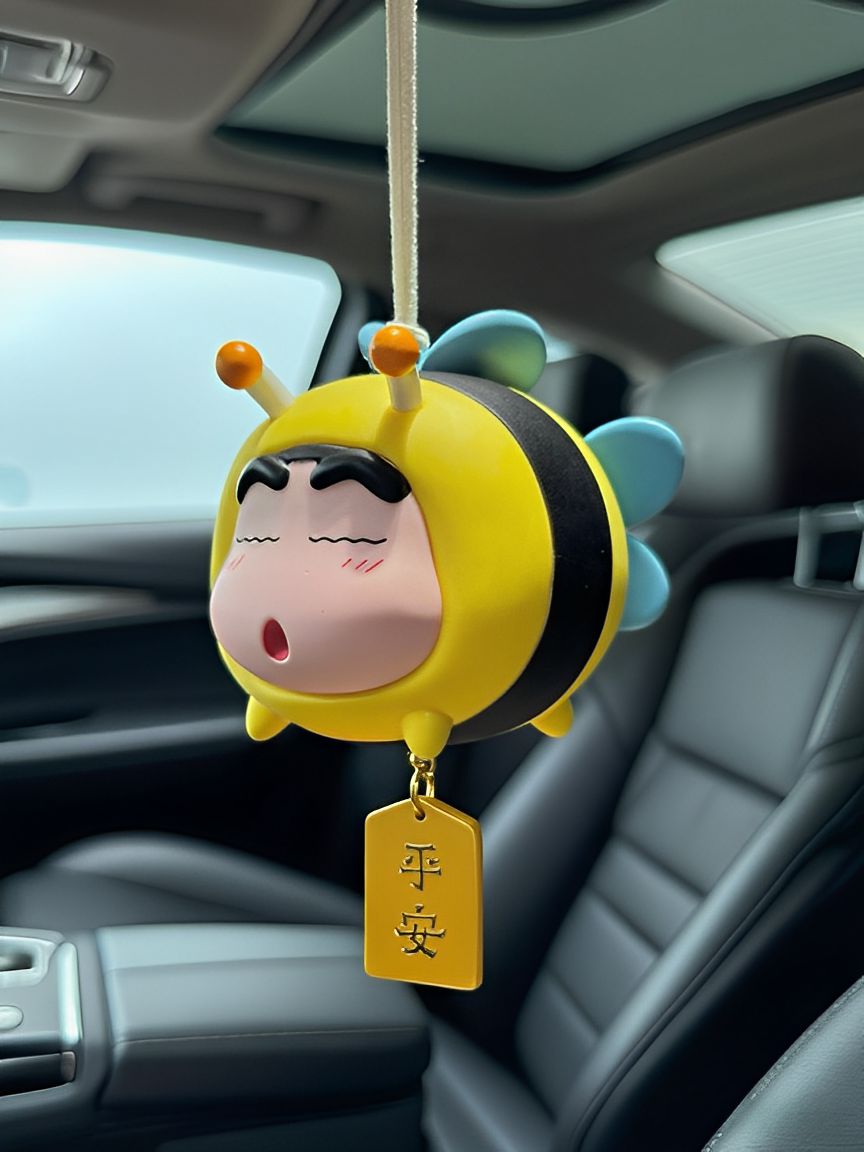 Crayon Shin-Chan Little Bee Car Pendant Creative High-End Car Hanging Rearview Mirror Interior Decoration Gift for Girls