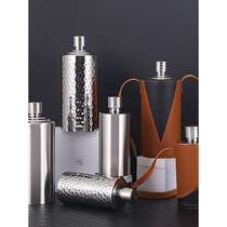 Stainless steel 304 wine bottle 1kg 2kg thickened cylindrical kettle portable Maotai bottle creative round liquor