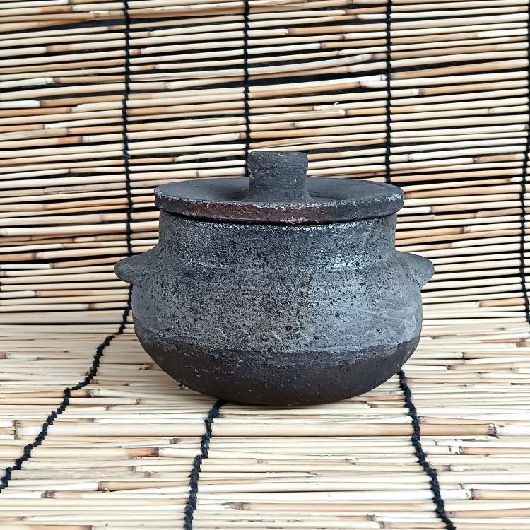 Guizhou Pure Handmade Old-Fashioned Earthenware Pot Double-Eared Soup Small Round Pot with Lid Mini Casserole Pot Uncoated Guizhou Pure Handmade Old-Fashioned Earthenware Pot Double-Eared Soup Small Round Pot with Lid Mini Casserole Pot Uncoated