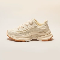 Не совсем белая 【точечная доставка в течение 48 часов】