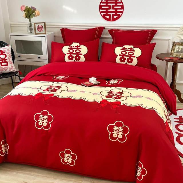 New wedding four-piece set big red cotton printed set bed sheet hat wedding dowry bedding