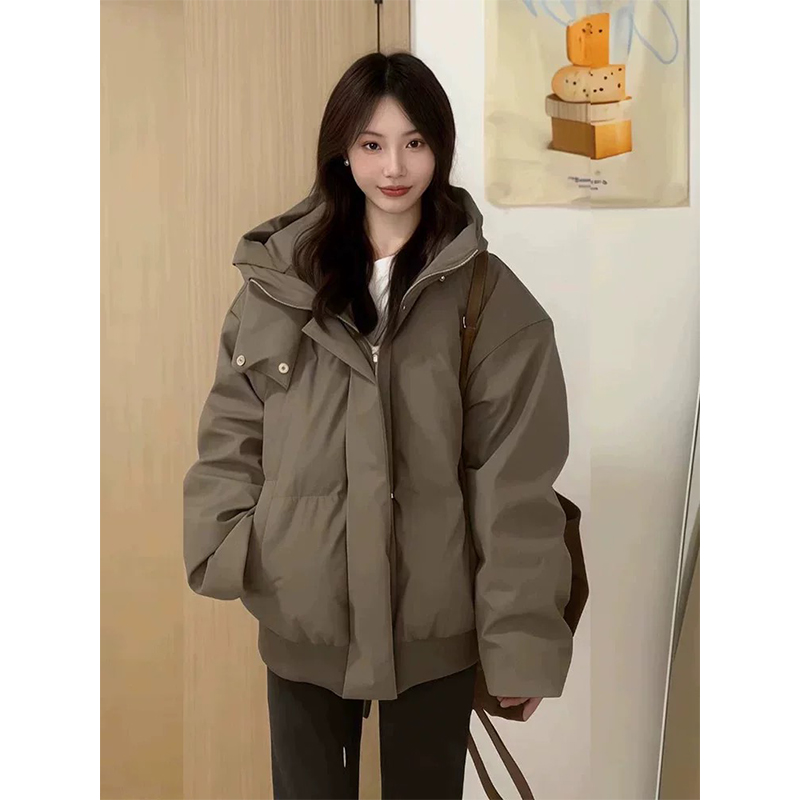 Американская пуховая стеганая куртка, стеганая куртка, женский популярный стиль, новинка 2025 года, зимняя корейская толстая стеганая куртка с капюшоном, хлебная куртка