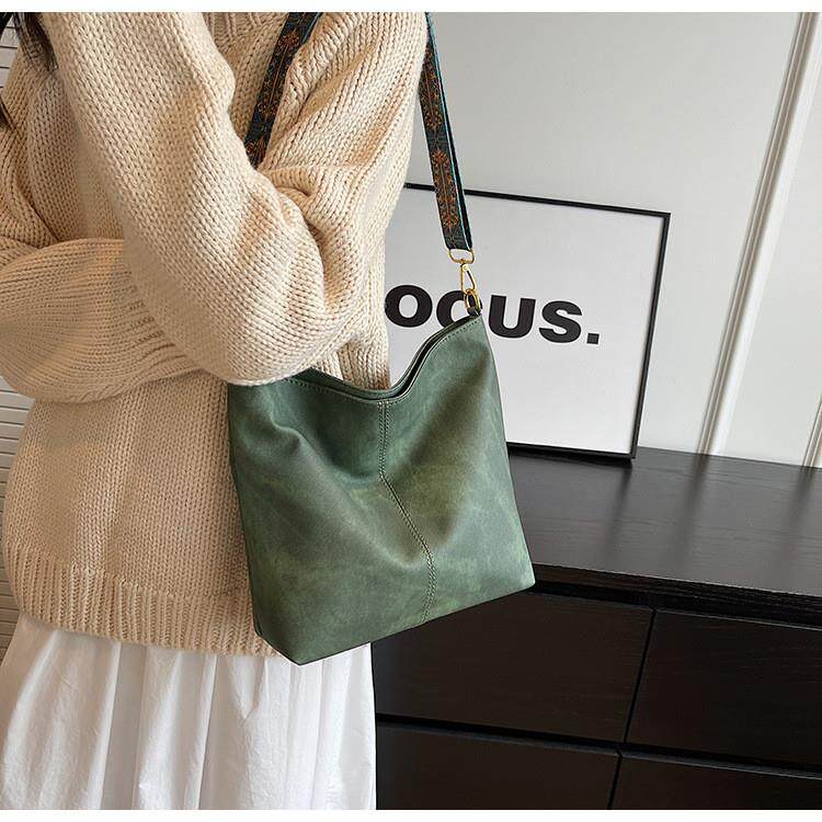 O1CN01vcUO2M1ir1X6RfY4s !!2216760194465