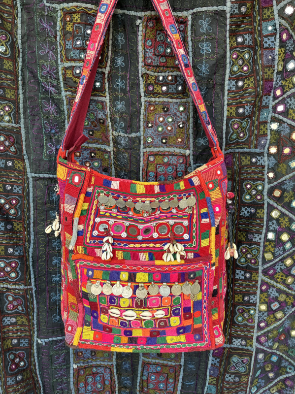 Indian Banagara Bag Old Embroidered Bag Old Class Shoulder Bag Crossbody Bag No. 006 Indian Banagara Bag Old Embroidered Bag Old Class Shoulder Bag Crossbody Bag No. 006