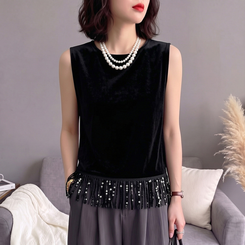 2026 Korean-Style Black Sleeveless Top for Women with Heavy Sequin and Tassel Embellishments, Round Neck, Light Luxury Versatile Elegant Vest