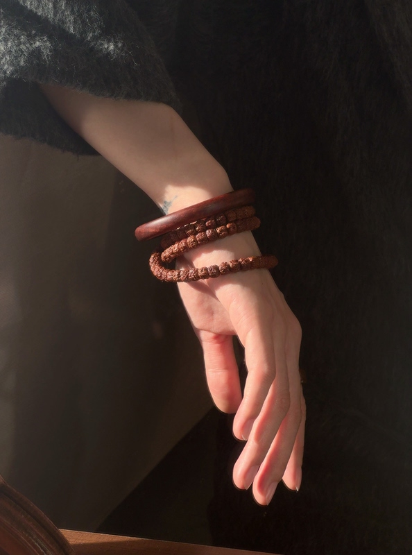 Xiu Zi Aura Crystals Blood Sandalwood Bracelet