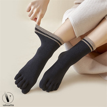 VALVOELITE solid color all-match sports socks for womens fitness sweat-absorbent breathable mid-calf socks split toe antibacterial five-finger socks