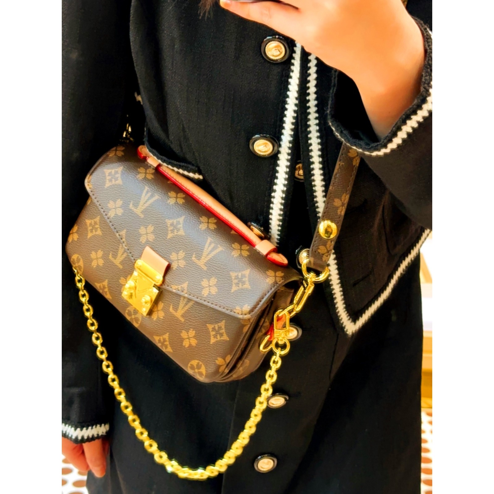 LV女包最新款价格大揭秘！姐妹们，这波种草必看！