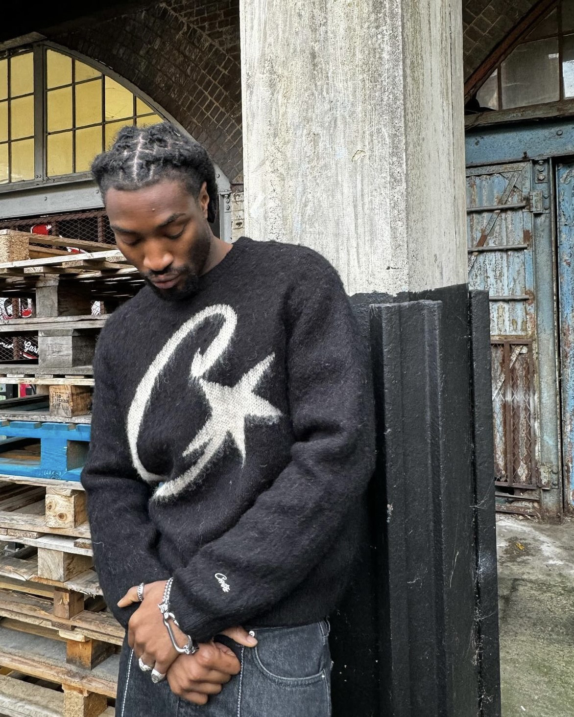 Corteiz ukdripdrillhip hoplong sleevessweater, celebrity style