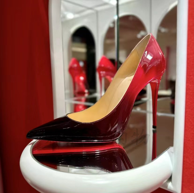 L03142 未使用品 Christian Louboutin スパイク：39｜メンズ