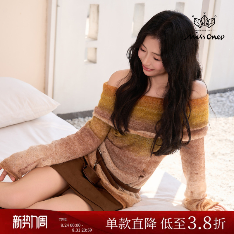 Missonep Cicada【Sunset City】Romantic Style One-Shoulder Gradient Tie-Dye Asymmetrical Sweater for Women, New Winter Style Missonep Cicada【Sunset City】Romantic Style One-Shoulder Gradient Tie-Dye Asymmetrical Sweater for Women, New Winter Style
