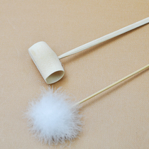 The crickets for the crickets are made with suede ball lifting cages according to the pair selling crickets supplies to promote the velvety.