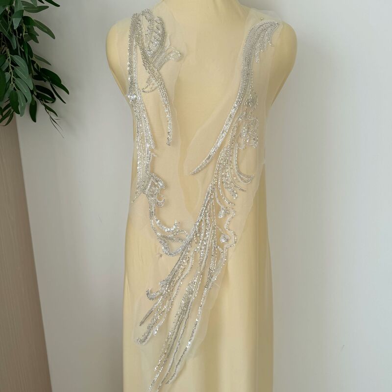 Zh486 High-Quality Embroidered Lace Patches for Wedding Dresses, DIY Clothing Sewing Appliques, a Set of Silver Color Zh486 High-Quality Embroidered Lace Patches for Wedding Dresses, DIY Clothing Sewing Appliques, a Set of Silver Color