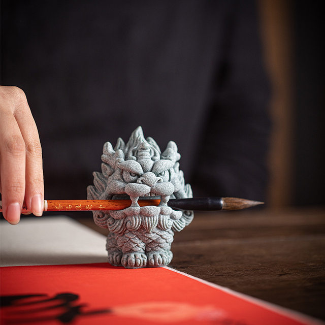 Creative Mythical Beast Unicorn, Golden Toad, Pixiu Pen Holder, Pen Rest, Study Room Paperweight, Tea Pet Ornament, Chinese-Style Study Desk Decoration