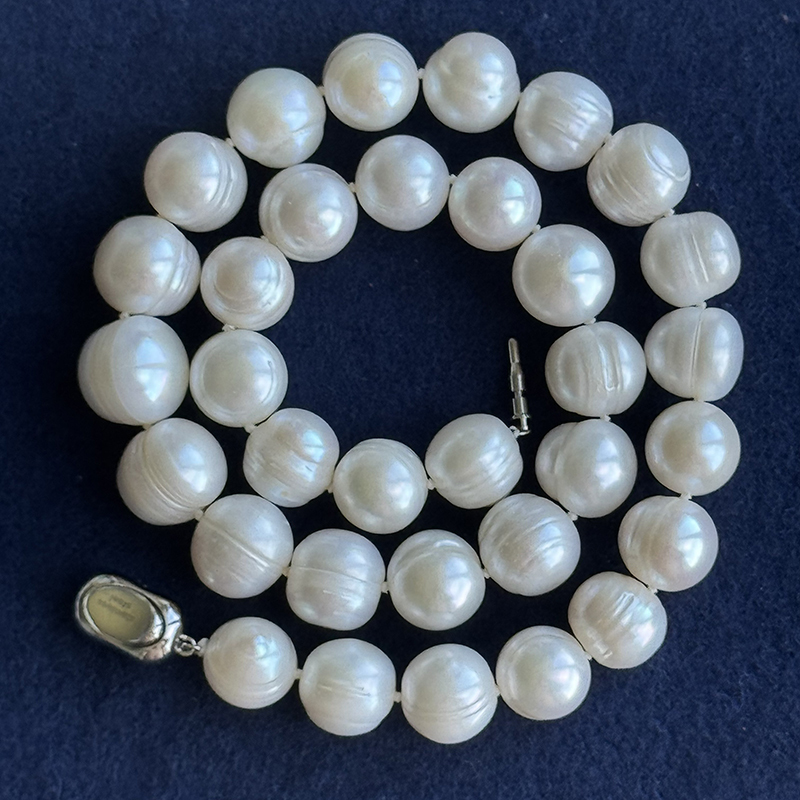 Real 12-15mm Giant Premium Freshwater Old Oyster Pearl Necklace Without Nucleation and with Threaded Pearls, a Sight to Behold Real 12-15mm Giant Premium Freshwater Old Oyster Pearl Necklace Without Nucleation and with Threaded Pearls, a Sight to Behold