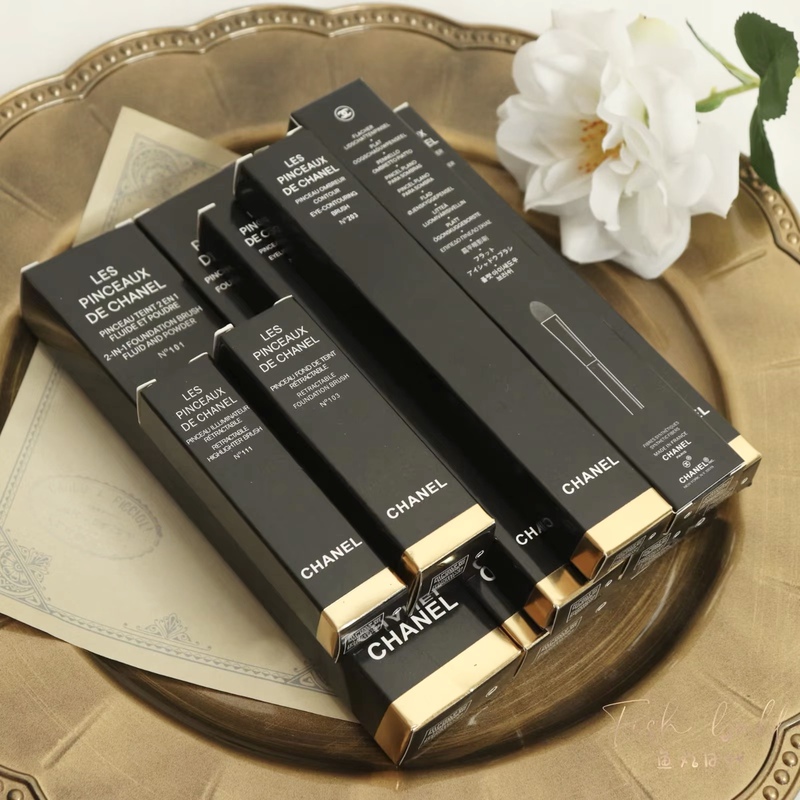 In Stock~ Chanel Makeup Brushes New Models Foundation Brush Powder Brush Blush Brush Eyeshadow Brush Eyeliner Brush
