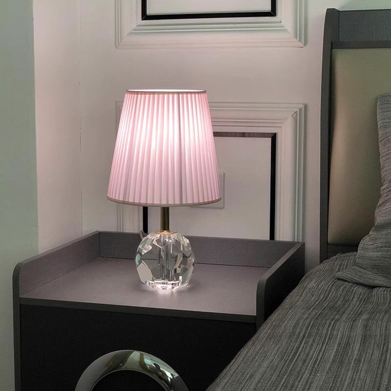 Crystal Table Lamp Italian Table Lamp Warm and Romantic Light Luxury Living Room Bedroom Crystal Bedside Lamp High-End Atmosphere Lamp Crystal Table Lamp Italian Table Lamp Warm and Romantic Light Luxury Living Room Bedroom Crystal Bedside Lamp High-End Atmosphere Lamp