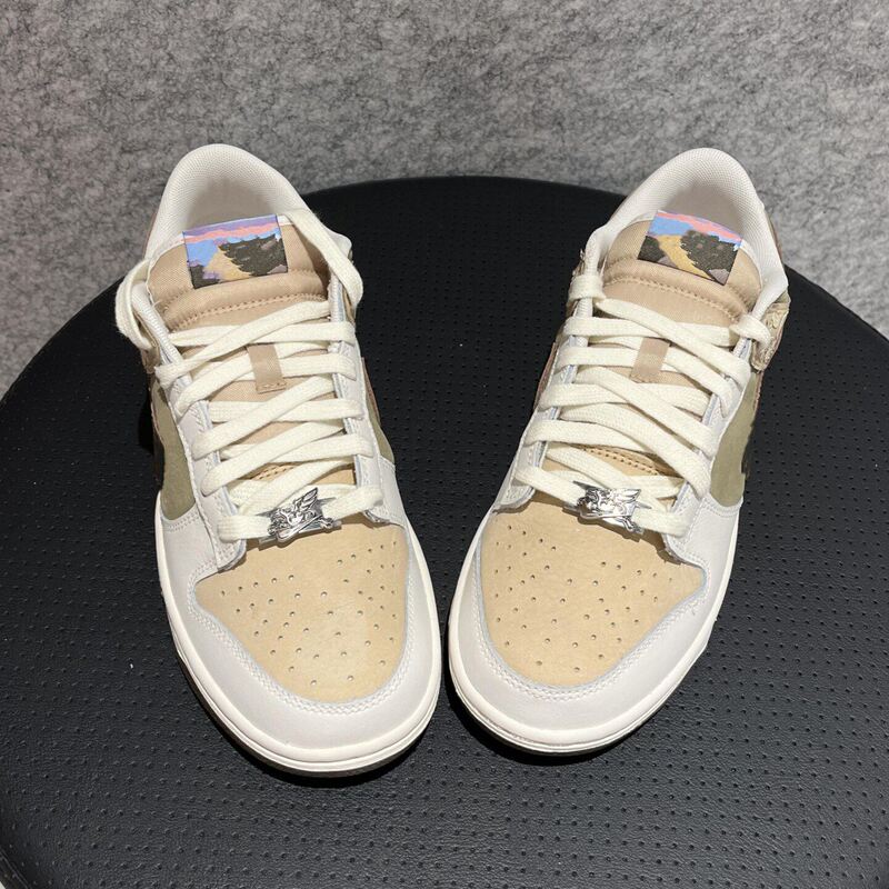 Ofnet Co-Branded New Year of the Horse Limited Edition National Style Embroidered Sports Casual Sneakers for Men and Women Couples Model Iq1118