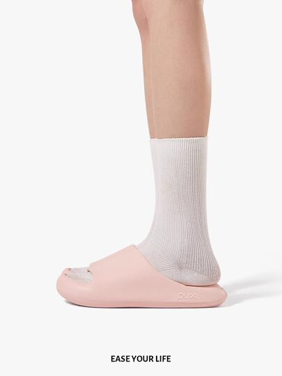 Puxike outdoor couple thick-soled slippers with a sense of shit stepping on men's summer non-slip soft-soled home indoor slippers for women