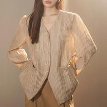 XIAOZHI~Fashion texture 2023 new niche French shirt fragrance style retro V-neck shirt womens spring