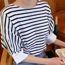 2023 été Korean version of womens fashion Mode Loose Bat Bubble moyen sleeve Round Collar Casual Striped T-shirt Short Sleeve Blouse