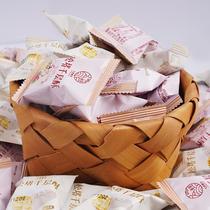 Pine cone chocolate mille-feuille snack biscuits traditional western pastry breakfast office afternoon tea