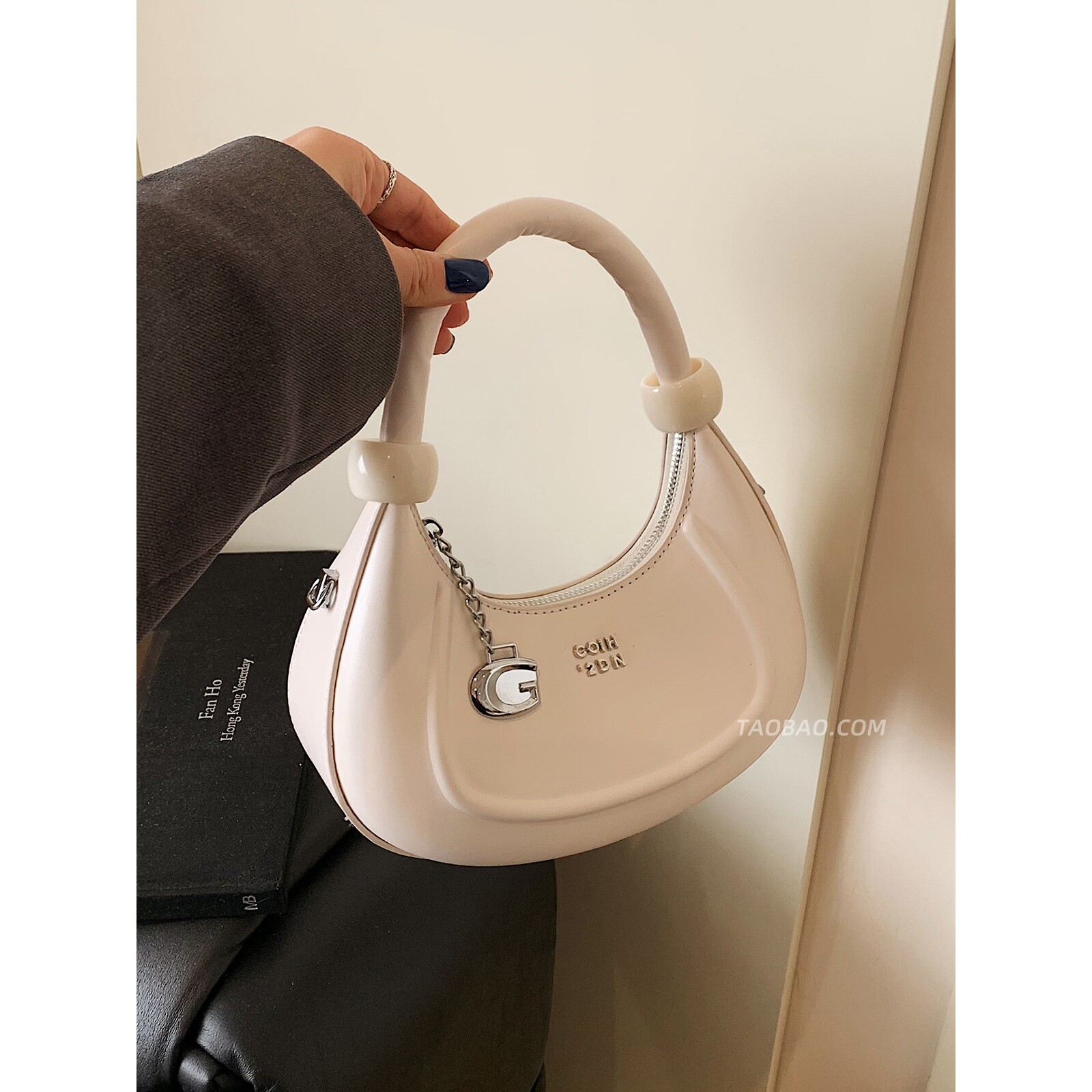 Luxury Niche Women's Handbag 2026 New Spring/Summer Versatile Crossbody Bag Exquisite Mini Tote Half-Moon Bag - Thumbnail 3