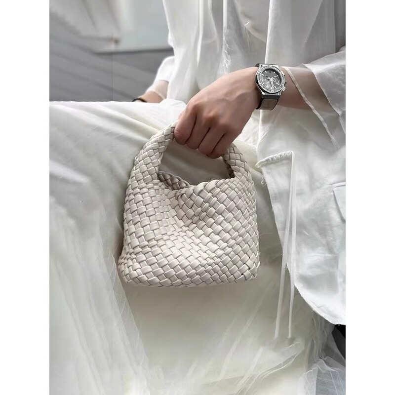 Hand-Woven Small Bag for Women, Genuine Leather Small Bucket Bag, Chain Bag, Mini Handbag, Shoulder Bag, Crossbody Bag, Handbag