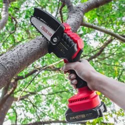 Recommended brushless chain saw for garden pruning 4/6 inch electric chain saw can be used by both left and right hands High power electric saw with large capacity