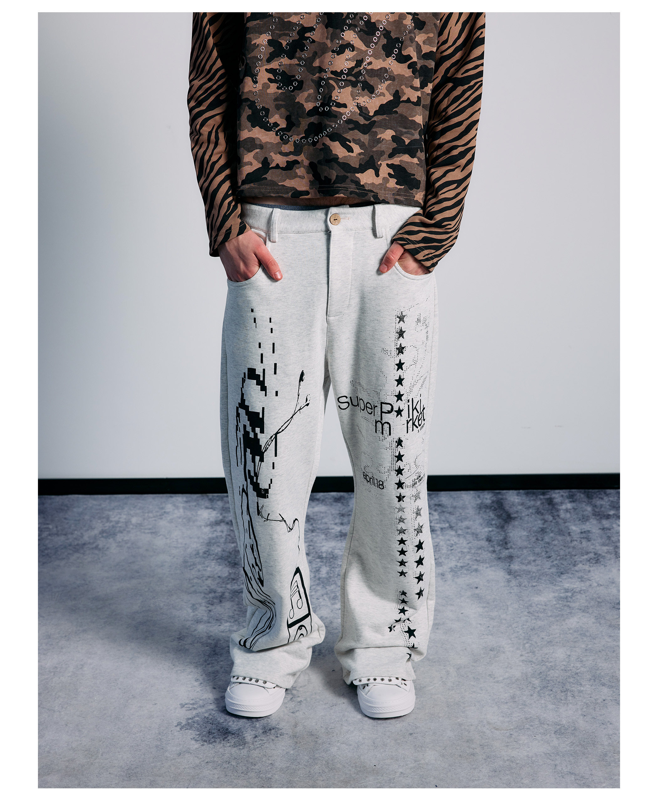 PAIKI Star-Spangled Flared Sweatpants