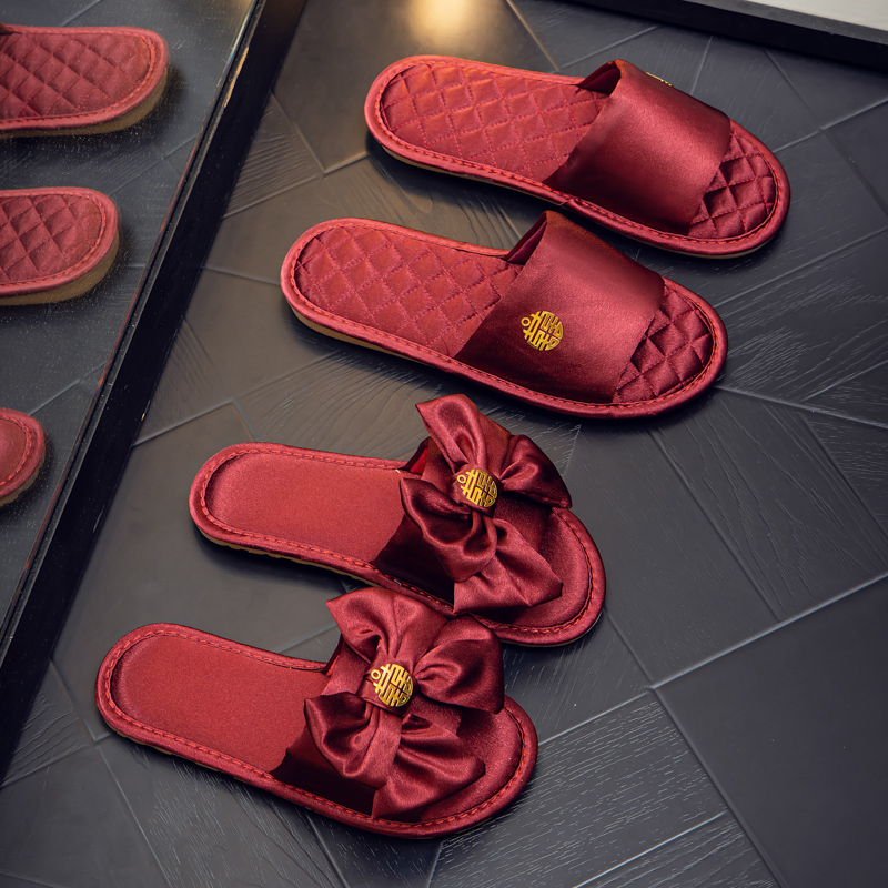 Wedding Home Couple Slippers, Chinese Style, Festive, Comfortable, High-End Satin, Groom and Bride Dowry Slippers for Men and Women Wedding Home Couple Slippers, Chinese Style, Festive, Comfortable, High-End Satin, Groom and Bride Dowry Slippers for Men and Women