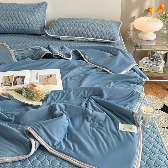 ຜ້າປູຢາງສາມຊິ້ນຊຸດ summer ice silk mat four-piece set washable bed sheet style sheet mat summer blue