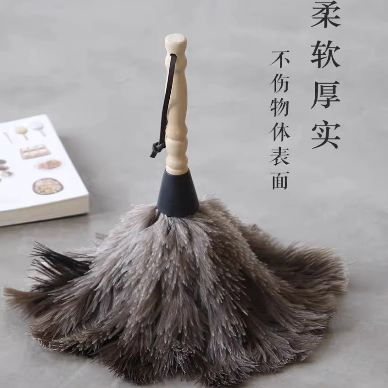 Feather Duster with Ostrich Feathers, Non-Shedding, for Home and Car Use, Thickened and Densely Packed, for Household Cleaning, Electrostatic Adsorption Dust Removal Duster
