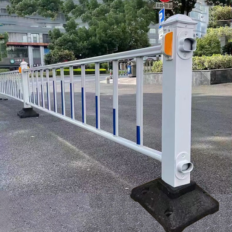 10 Sets of Municipal Road Guardrails, Fences, Railings, Traffic Isolation Barriers, Road Barriers, Zinc Steel Anti-Collision Protective Fences