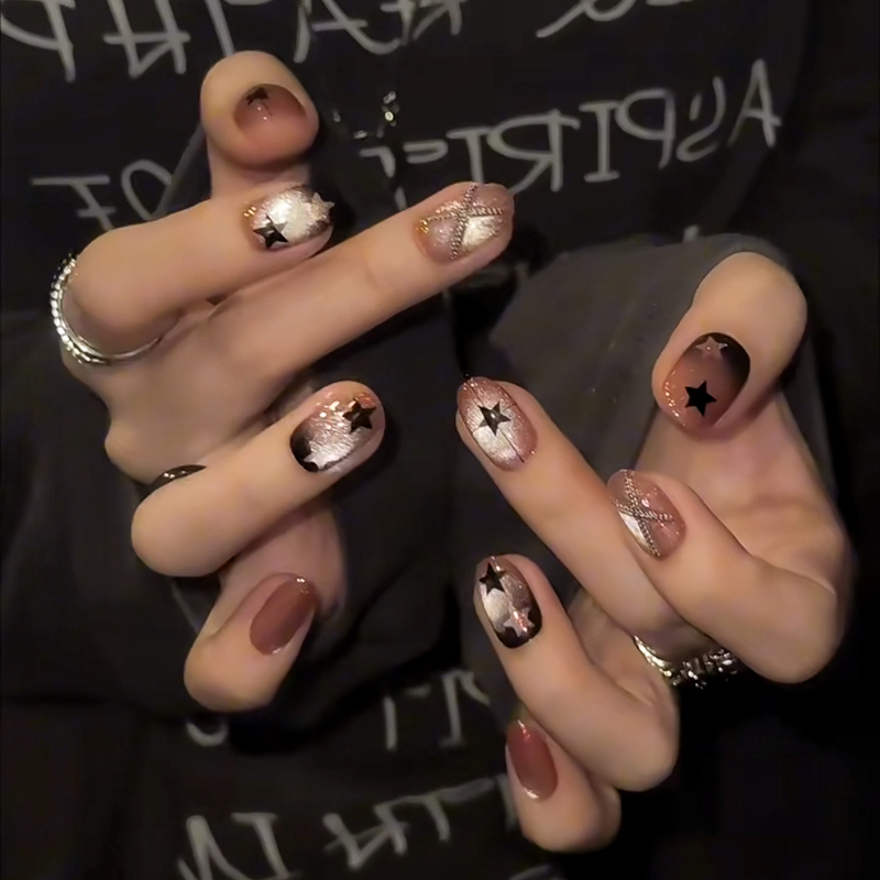 【Wasteland Rose】Handmade Star Chain Black and Pink Gradient Cat Eye Short Versatile Nail Polish That Makes Your Skin Look Fairer, Suitable for Hot Girls
