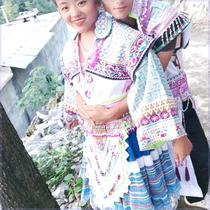 Wood Comb Miao Clothing Set