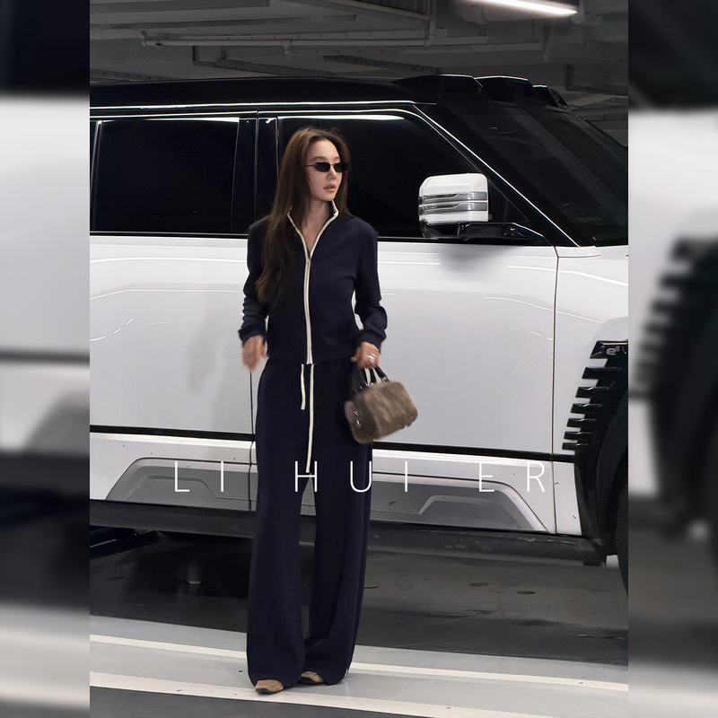 Lihuier Li Hui'Er Serlan Bay Clear Breeze Apruifeng Navy Blue Fashionable Sports Jacket and Pants Set Autumn Lihuier Li Hui'Er Serlan Bay Clear Breeze Apruifeng Navy Blue Fashionable Sports Jacket and Pants Set Autumn