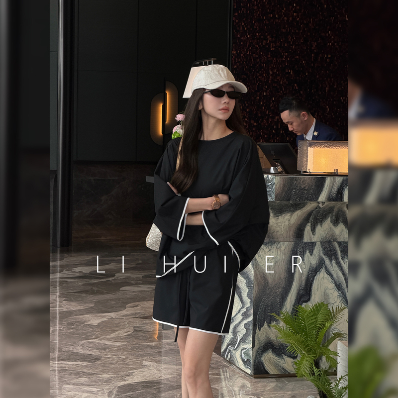 Lihuier Li Hui'Er Dordogne Valley Lazy and Relaxed Black Three-Quarter Sleeve Casual Top and Shorts Set Lihuier Li Hui'Er Dordogne Valley Lazy and Relaxed Black Three-Quarter Sleeve Casual Top and Shorts Set
