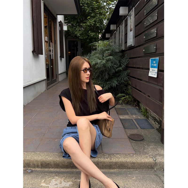 Fiery Fire【Starry Night】Black Off-Shoulder Flutter Sleeve T-Shirt for Women, New Summer Short Style Spicy Girl Top Fiery Fire【Starry Night】Black Off-Shoulder Flutter Sleeve T-Shirt for Women, New Summer Short Style Spicy Girl Top