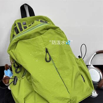 Lightweight waterproof backpack ins niche junior high school primary school student large capacity schoolbag sports outdoor hiking backpack