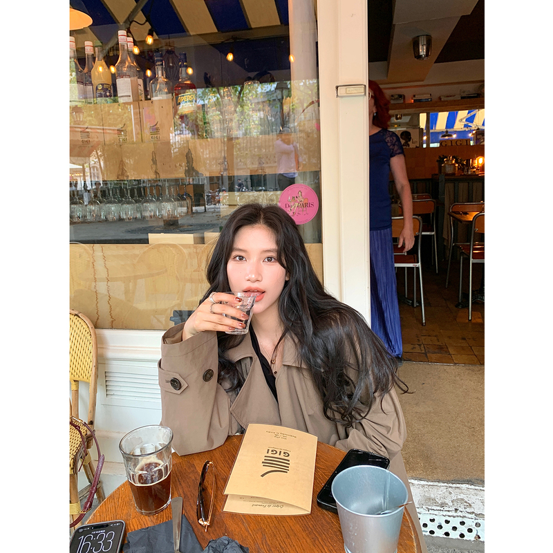 Daqianwithu Simple, Drapedy, Elegant and Relaxed Mid-Length High-Tech Windbreaker Jacket