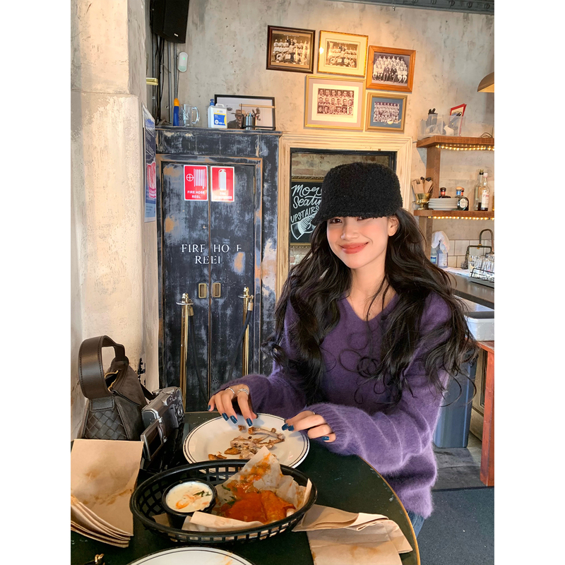 Daqianwithu Matte Brushed Mulberry Silk Cashmere Wool Seamless One-Piece Hooded Sweater