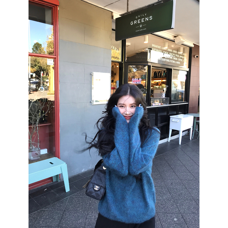 Daqianwithu Berlin Winter Cashmere Mulberry Silk Wool Warm Skin-Friendly Seamless One-Piece Sweater Daqianwithu Berlin Winter Cashmere Mulberry Silk Wool Warm Skin-Friendly Seamless One-Piece Sweater