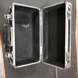 Rapid delivery of popular aluminum alloy boxes, flight cases, suitcases, tool boxes, password boxes